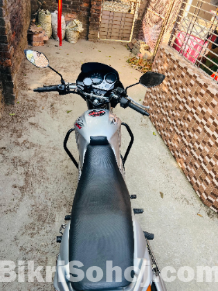 Hero Honda CBZ Xtreme (হিরো হোন্ডা সিবিজেড এক্সট্রিম)